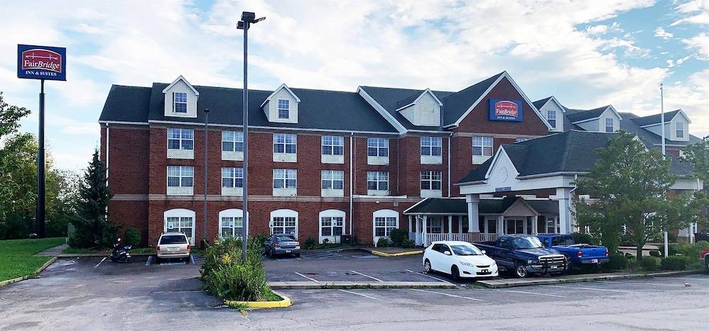 Blisspoint Inn & Suites Marion Exterior foto